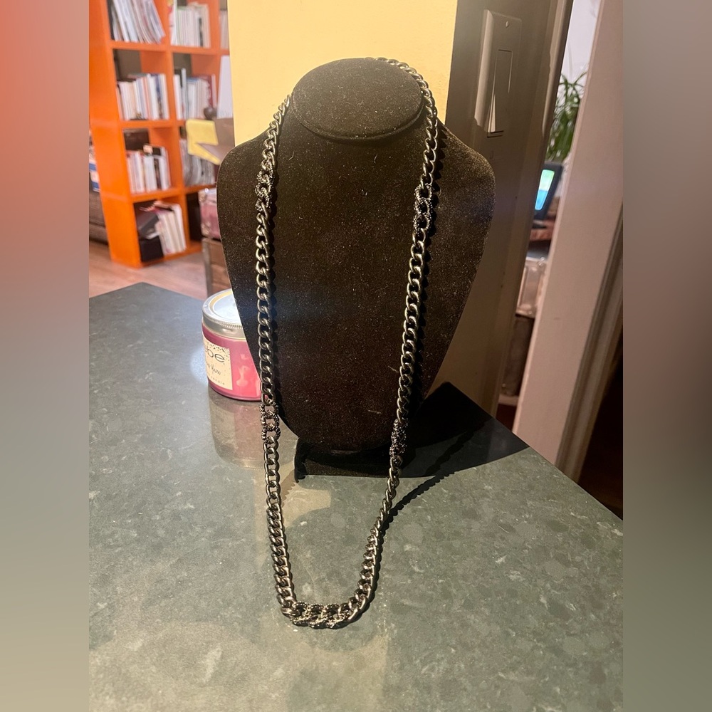 Long Blacken link chain with black rhinestone detail